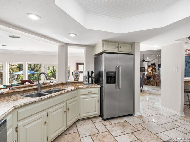 12511 Elm Country Lane, San Antonio, TX 78230
