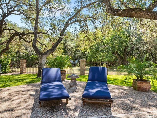 12511 Elm Country Lane, San Antonio, TX 78230