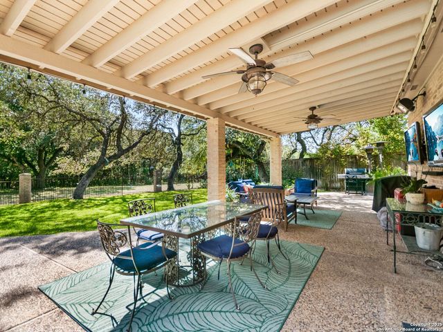 12511 Elm Country Lane, San Antonio, TX 78230