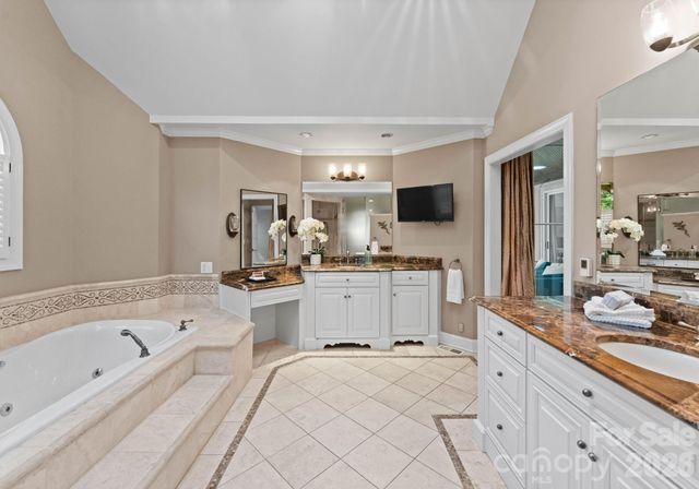 4501 Oglukian Road, Charlotte, NC 28226