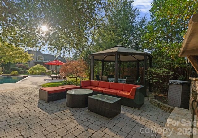 4501 Oglukian Road, Charlotte, NC 28226