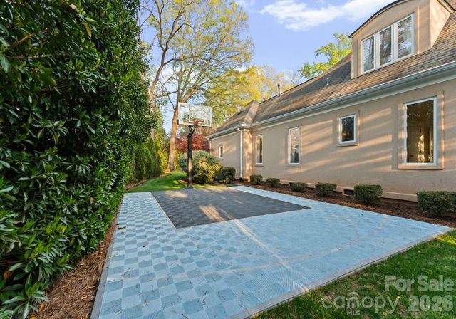 4501 Oglukian Road, Charlotte, NC 28226