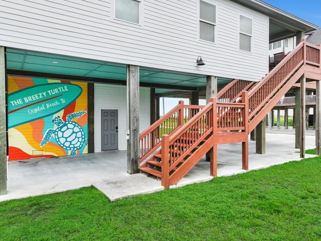 889 Mr G Street, Crystal Beach, TX 77650