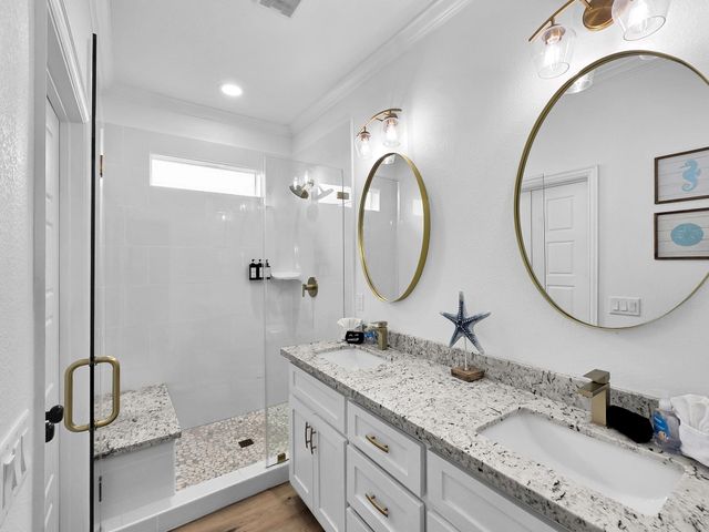 889 Mr G Street, Crystal Beach, TX 77650