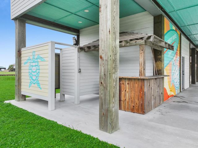 889 Mr G Street, Crystal Beach, TX 77650