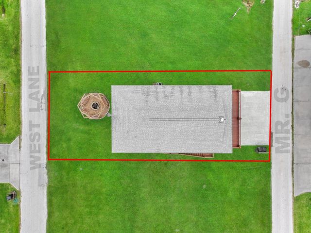 889 Mr G Street, Crystal Beach, TX 77650
