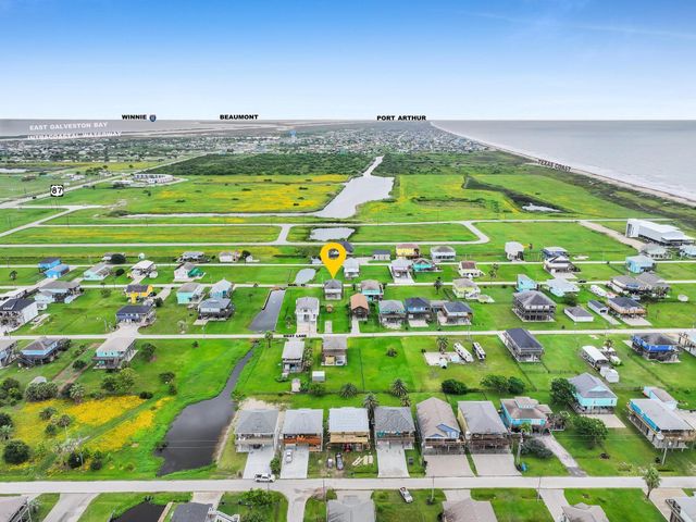 889 Mr G Street, Crystal Beach, TX 77650