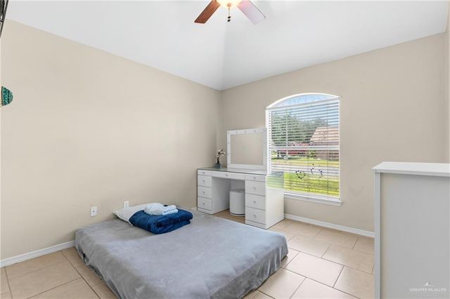 912 E Buchanan Drive N, Pharr, TX 78577