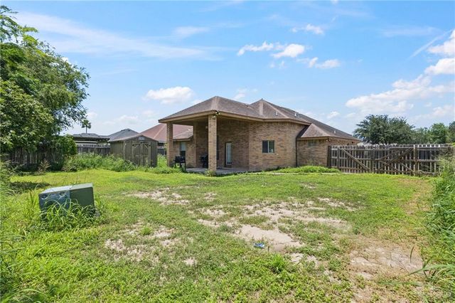 912 E Buchanan Drive N, Pharr, TX 78577