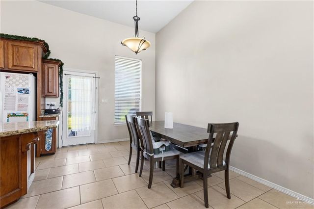 912 E Buchanan Drive N, Pharr, TX 78577