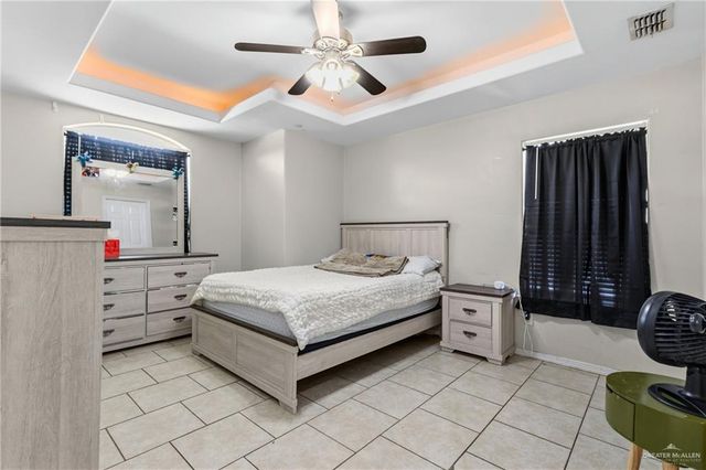 912 E Buchanan Drive N, Pharr, TX 78577
