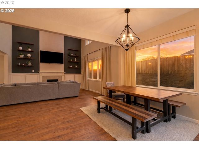 16270 Se JASPER Dr, Damascus, OR 97089