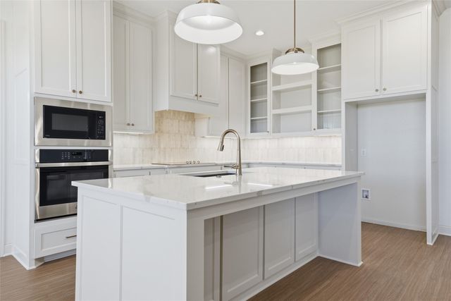 2125 Bond, Lorena, TX 76655