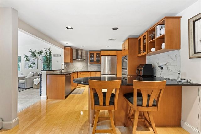 61 Topsfield Road, Wenham, MA 01984