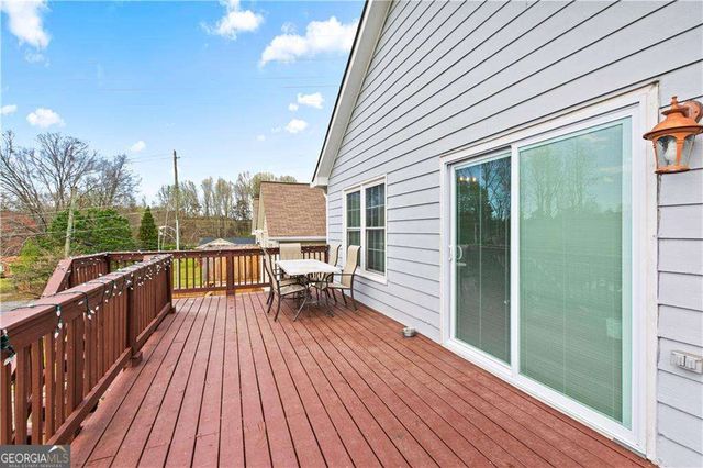 2437 Pondside Place NE, Marietta, GA 30062