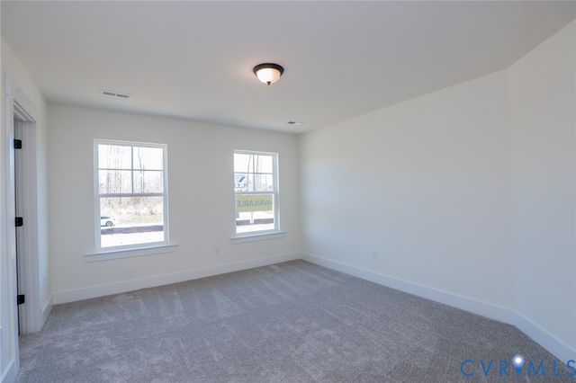 8450 Roden Dr, Mechanicsville, VA 23111