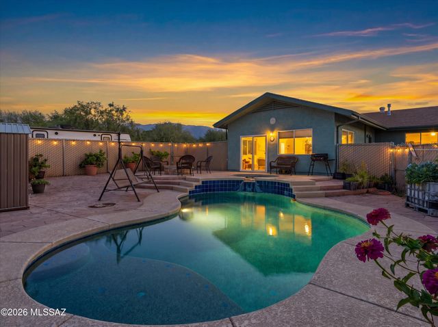 3535 E Thornberry Lane, Tucson, AZ 85739