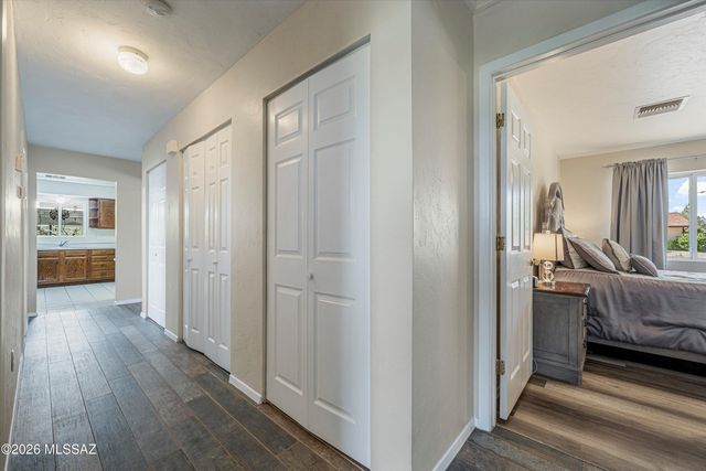 3535 E Thornberry Lane, Tucson, AZ 85739