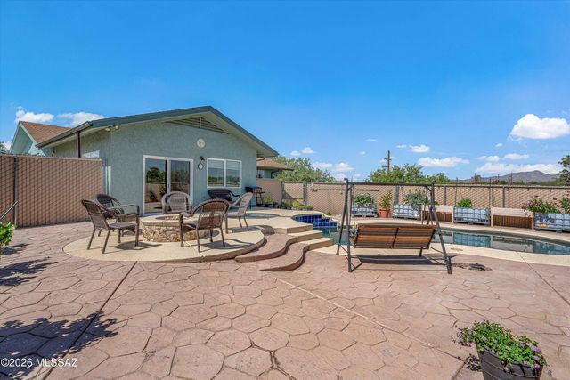 3535 E Thornberry Lane, Tucson, AZ 85739