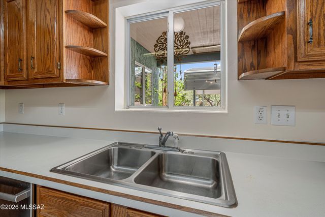 3535 E Thornberry Lane, Tucson, AZ 85739