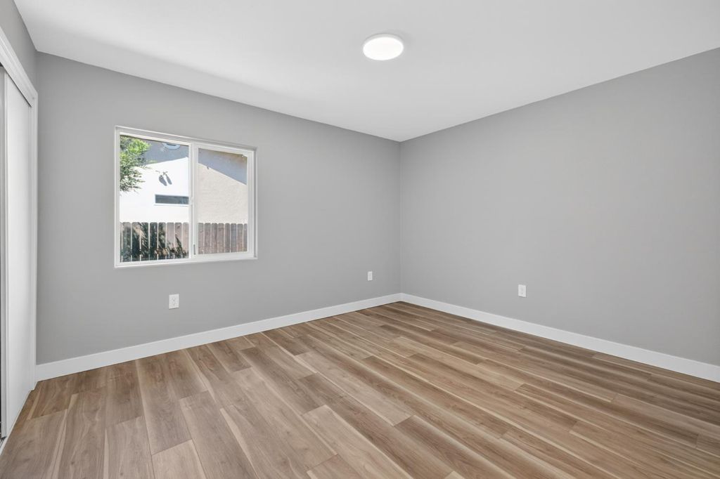 Image 26 of property listing at 1433 E Richert Avenue, Fresno, CA 93704