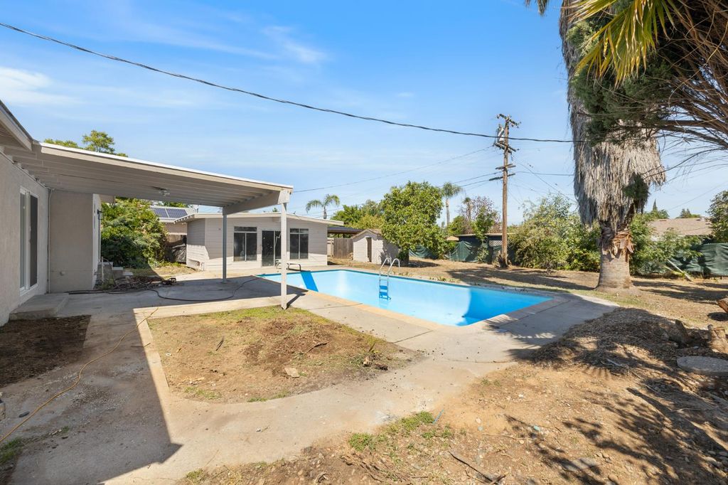 Image 30 of property listing at 1433 E Richert Avenue, Fresno, CA 93704
