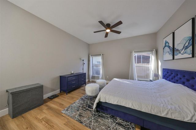 9309 HAMPSHIRE PARK DRIVE, Tampa, FL 33647
