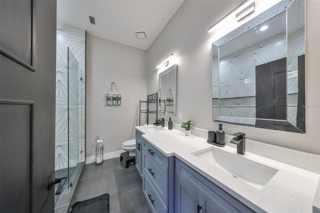 9309 HAMPSHIRE PARK DRIVE, Tampa, FL 33647