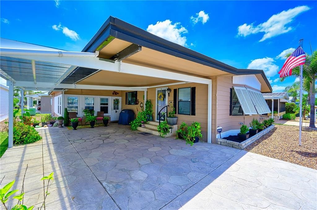 149 Kim DR # 149, Naples, FL 34104