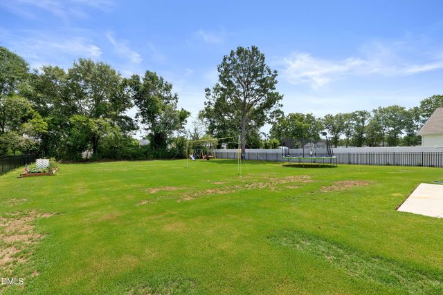 137 Shadybrook Drive, Benson, NC 27504