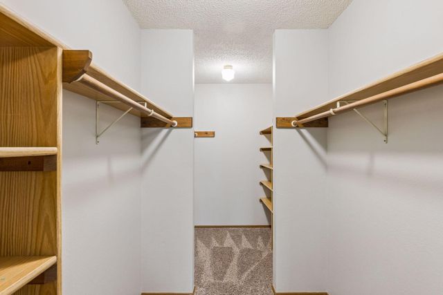 5447 Babcock Trail S206, Inver Grove Heights, MN 55077