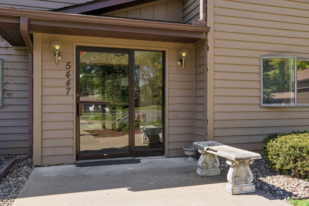 5447 Babcock Trail S206, Inver Grove Heights, MN 55077 — photo 2