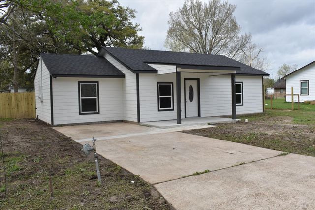 204 Texas, Daisetta, TX 77533