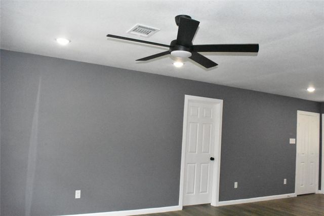 204 Texas, Daisetta, TX 77533