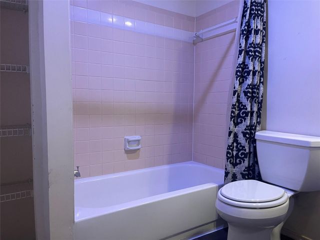 1103 Dulles Avenue 703, Stafford, TX 77477