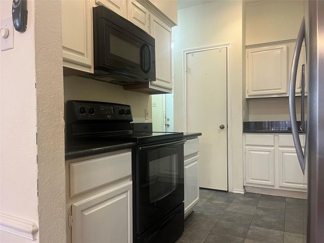 1103 Dulles Avenue 703, Stafford, TX 77477