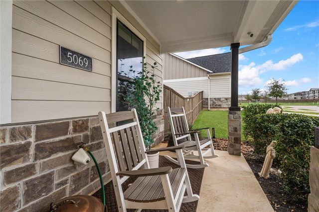 5069 Mooney Falls Drive, Bryan, TX 77802