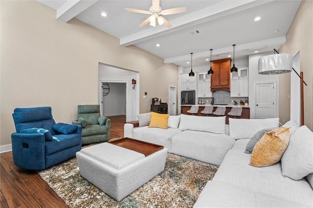 5069 Mooney Falls Drive, Bryan, TX 77802