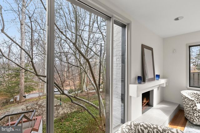 2400 44TH ST NW, Washington, DC 20007