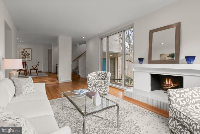 2400 44TH ST NW, Washington, DC 20007