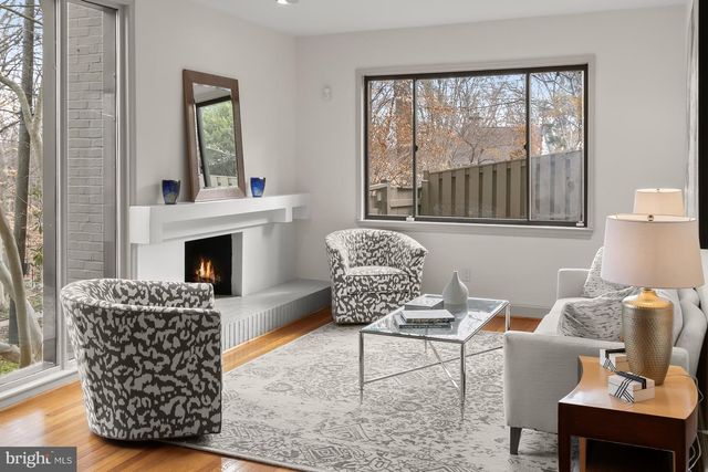 2400 44TH ST NW, Washington, DC 20007