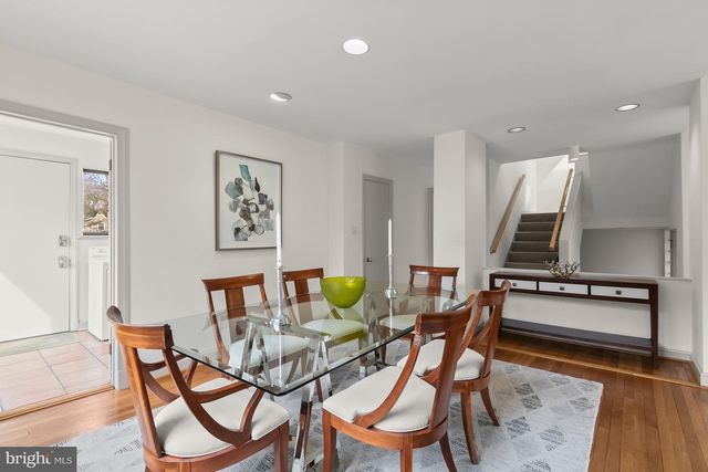 2400 44TH ST NW, Washington, DC 20007