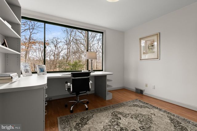 2400 44TH ST NW, Washington, DC 20007