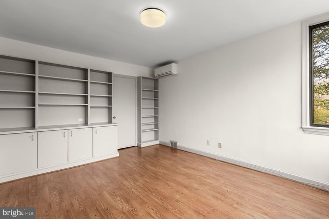 2400 44TH ST NW, Washington, DC 20007