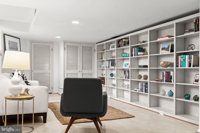 2400 44TH ST NW, Washington, DC 20007