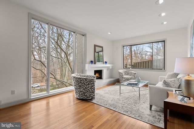 2400 44TH ST NW, Washington, DC 20007