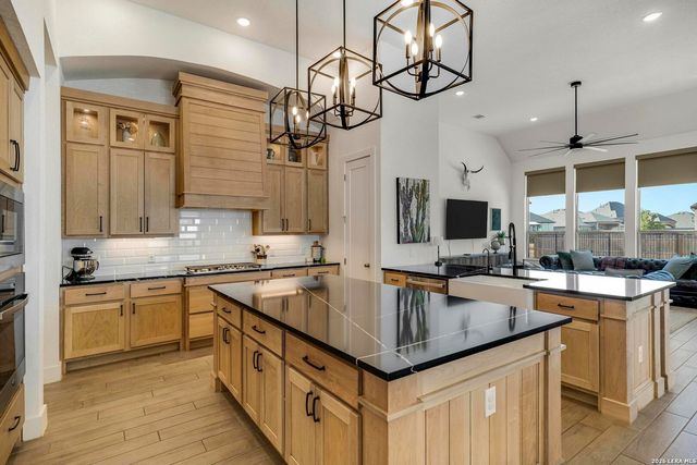 1412 Gifford Park, Bulverde, TX 78163