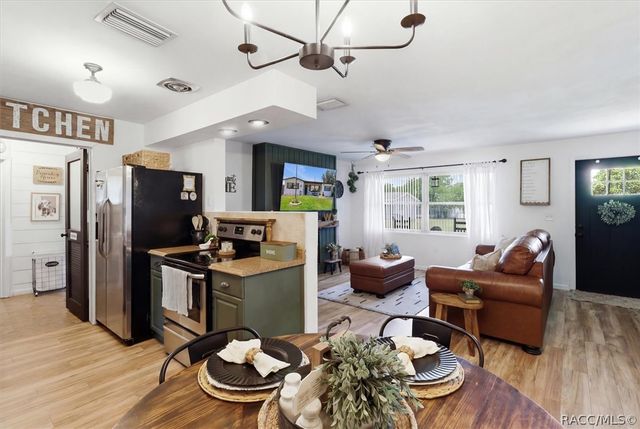 60 S Washington Street, Beverly Hills, FL 34465