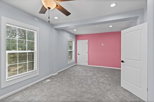 330 Jackson Avenue, Kansas City, MO 64124