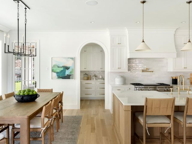 32xx County Road 101 S, Minnetonka, MN 55391